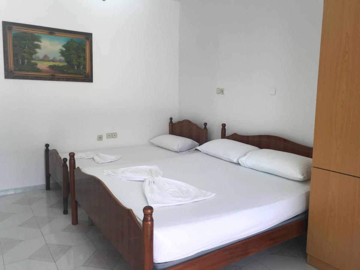 Colombo 호텔 Vlorë 외부 사진